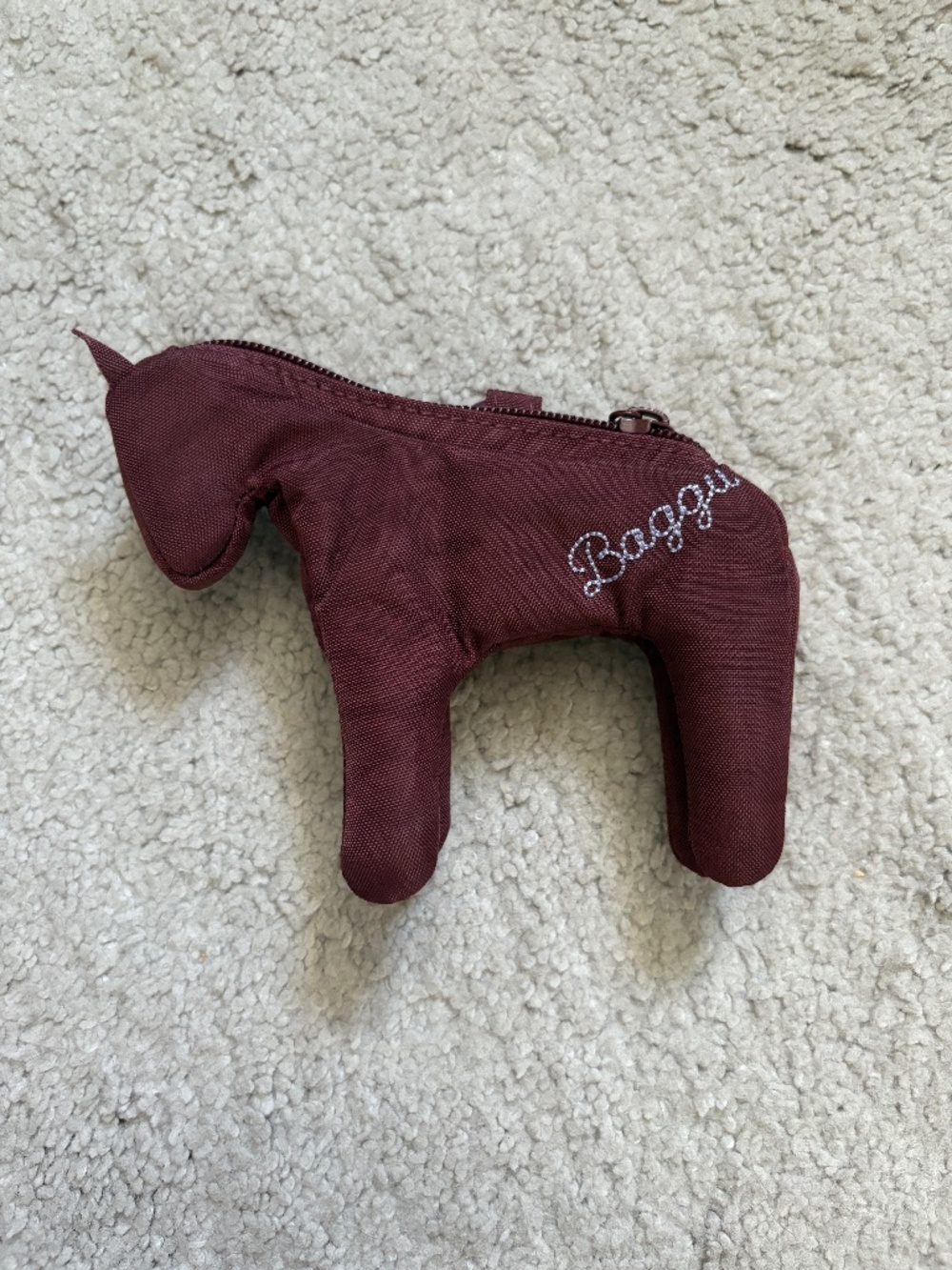 RARE BAGGU MAHOGANY HORSE CHARM